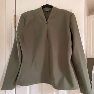 Figure Form Bandage Sharp Shoulder Collared Knit Top